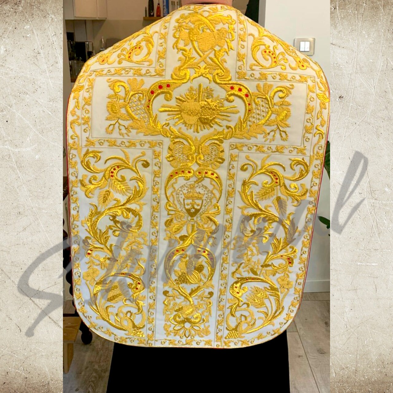 Roman Fiddleback Catholic Chasuble low Mass Completely Church vestments priest set.